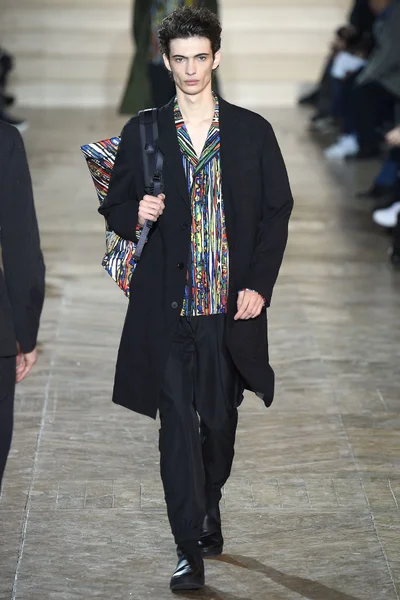 Look 2